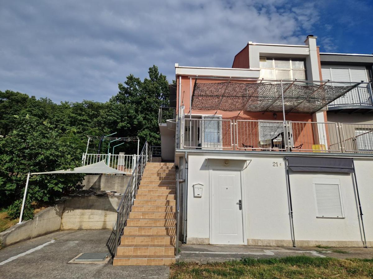 Apartmani Igercic Стиниця Екстер'єр фото