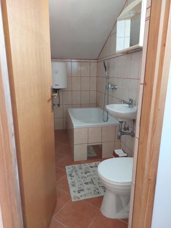 Apartmani Igercic Стиниця Екстер'єр фото